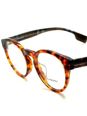 Burberry | Accessories | Burberry Marlowe Sunglasses | Poshmark